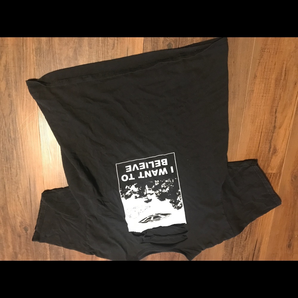 X Files T shirt.
